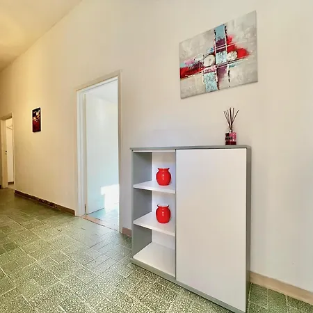Apartamento Wanda, Piano Terra, Giardino E Posto Auto! By Alfareal *